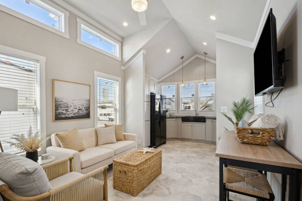 130-athens-park-apx-118-living-room4