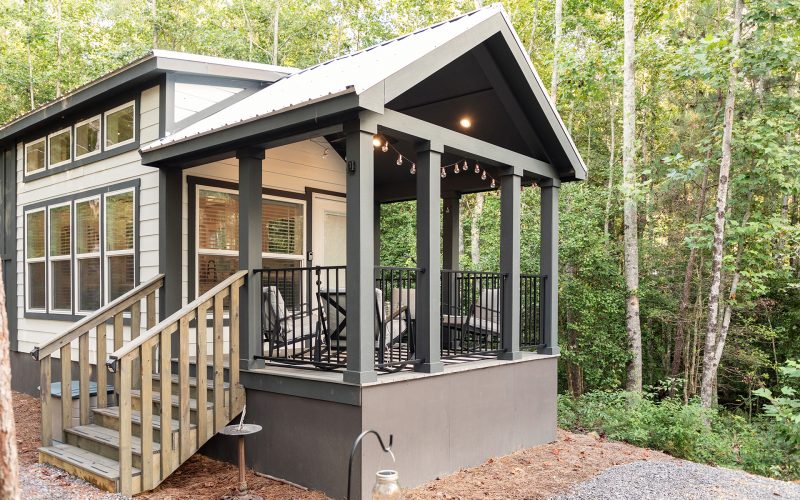 49LS-103_Coldwater_Exterior_Sept-2023_01_web